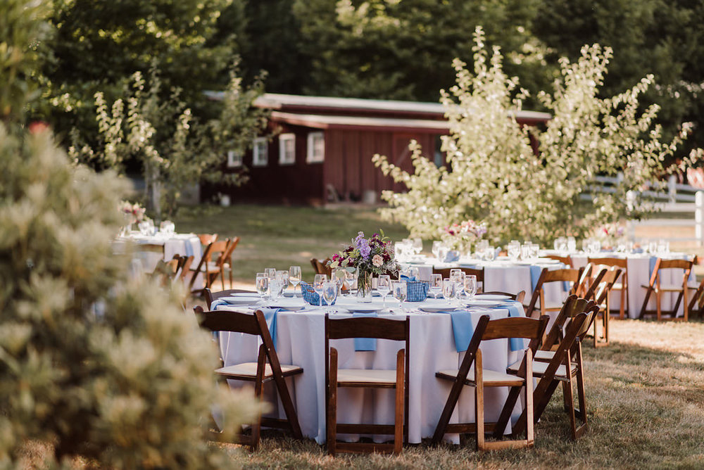  Storybrooks farm events wedding photos Redmond, Wa | Julianna J Photography | juliannajphotography.com 